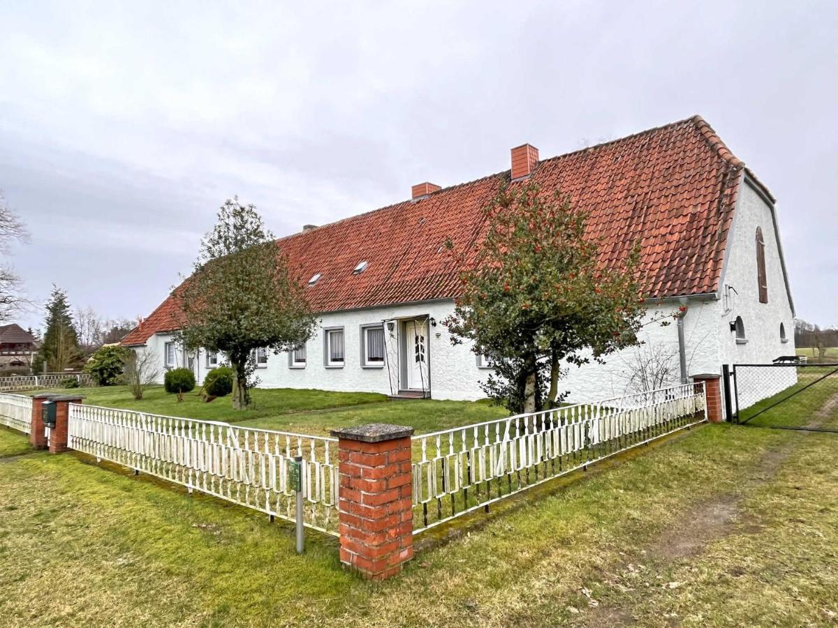 Ferienwohnungen Wredenhagen See 10860 エクステリア 写真