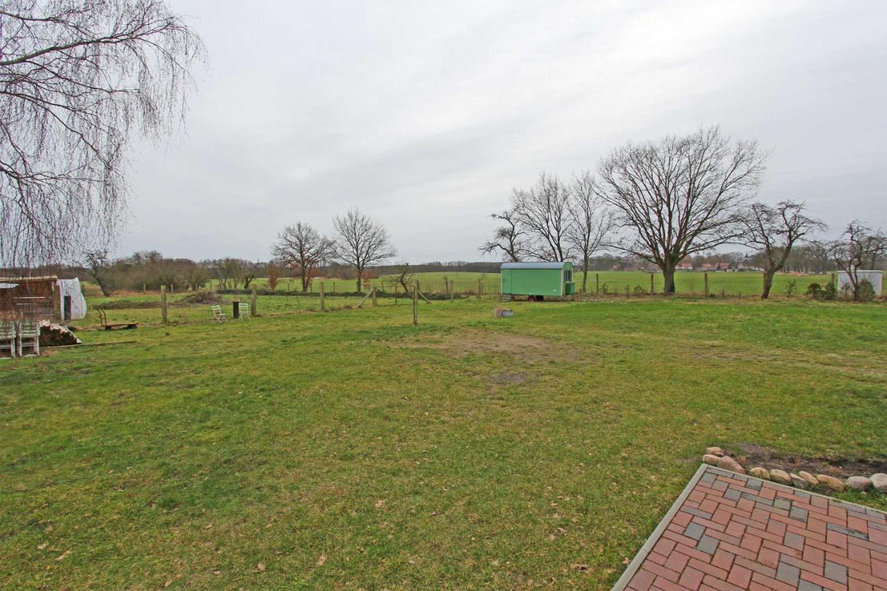 Ferienwohnungen Wredenhagen See 10860 エクステリア 写真
